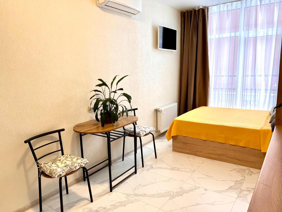 Osapart Hotel In A Complex Semycvit 3 Lviv Kültér fotó
